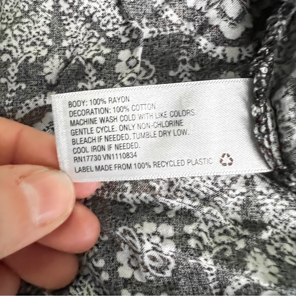 Mossimo Supply Co. Tank Top - Picture 3 of 3